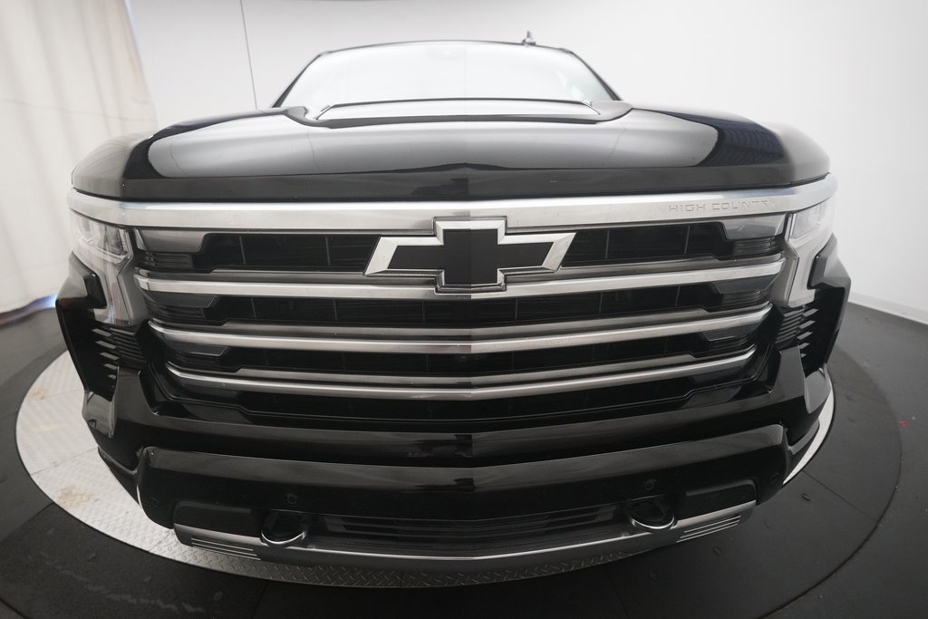 Used 2024 Chevrolet Silverado 1500 High Country image 21