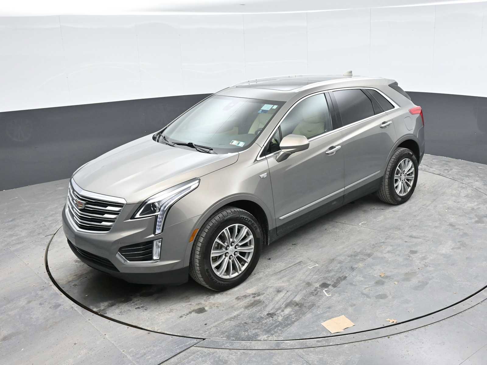 Used 2019 Cadillac XT5 Luxury AWD/4WD image 29