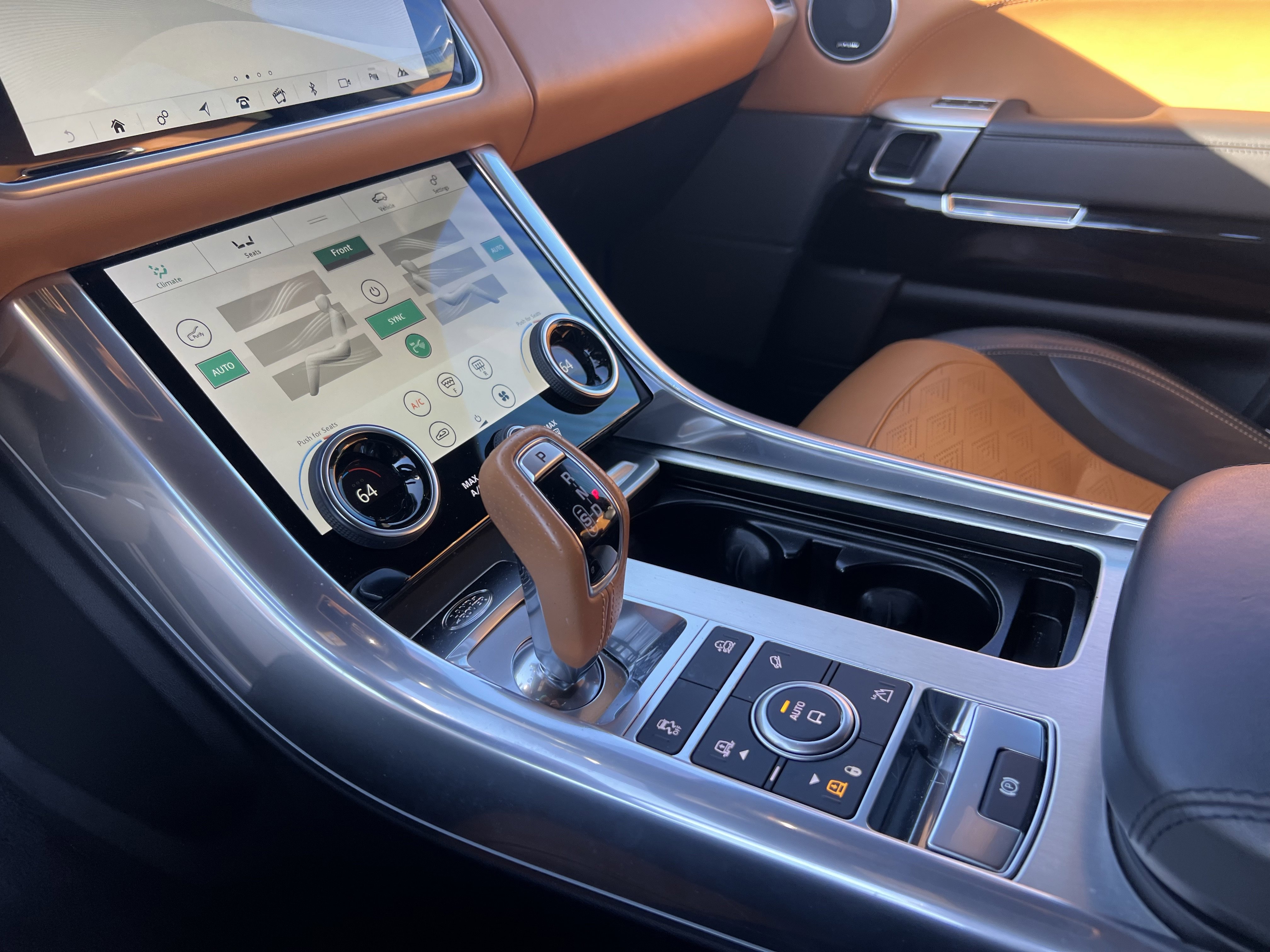 Certified 2022 Land Rover Range Rover Sport SVR image 26