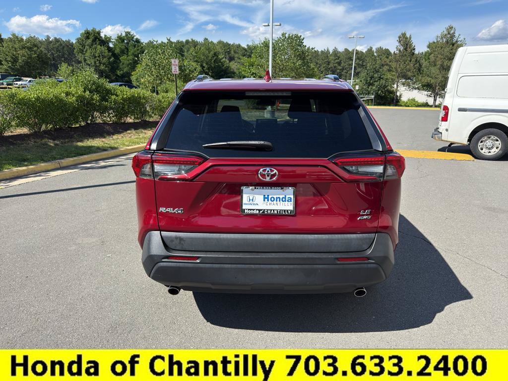 Used 2021 Toyota RAV4 LE AWD/4WD image 6