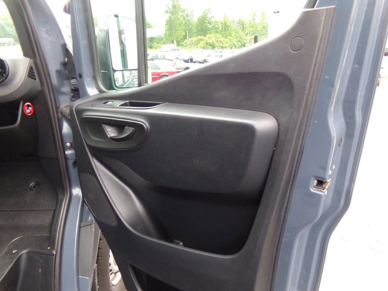 Used 2019 Mercedes-Benz Sprinter 170 image 28