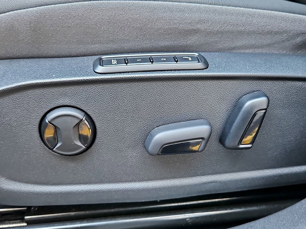 Certified 2023 Volkswagen ID.4 Pro S AWD/4WD image 28