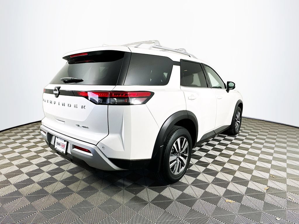 Certified 2024 Nissan Pathfinder SL AWD/4WD image 11