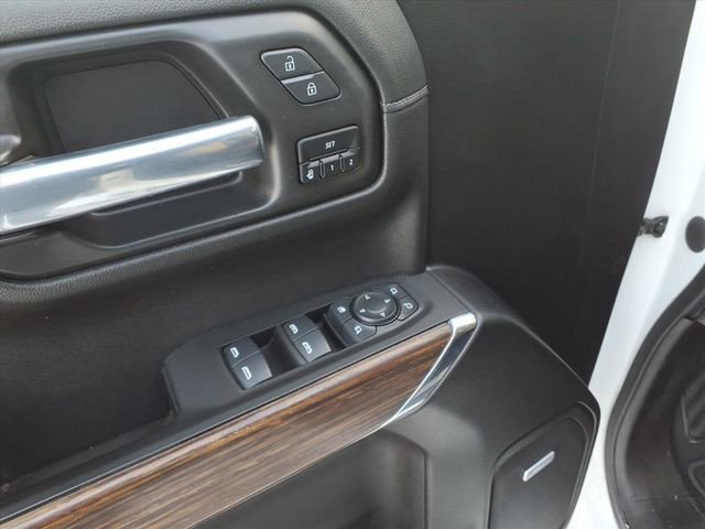 Used 2021 Chevrolet Silverado 1500 High Country w/ Technology Package AWD/4WD image 17