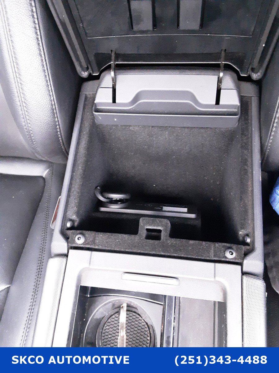 Used 2019 Land Rover Range Rover Evoque SE image 25