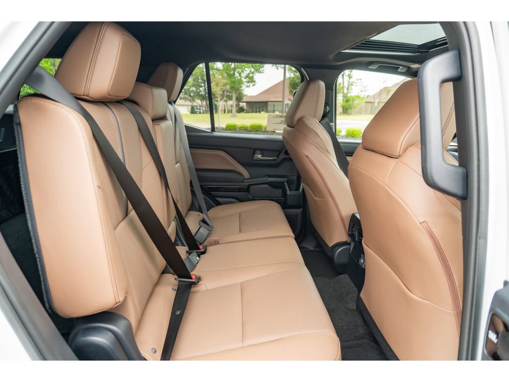 New 2026 Toyota 4Runner Limited AWD/4WD image 18