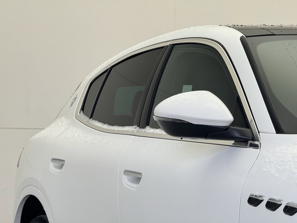 New 2025 Maserati Grecale GT image 26