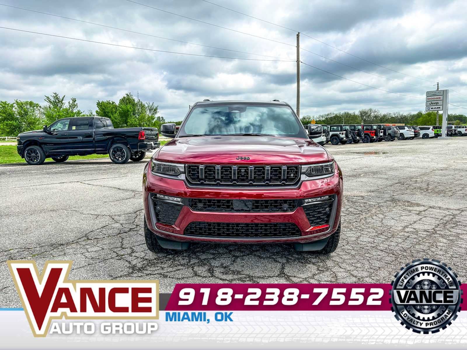 New 2026 Jeep Grand Cherokee L Summit w/ Obsidian Package AWD/4WD image 2