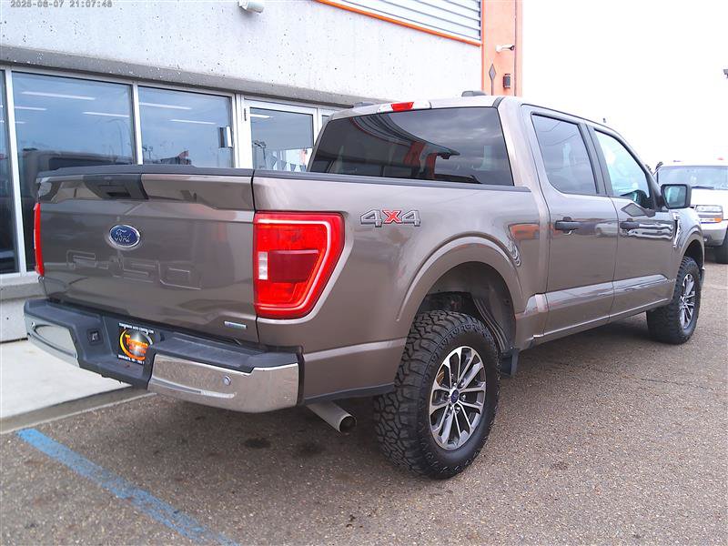 Used 2022 Ford F150 XLT AWD/4WD image 3