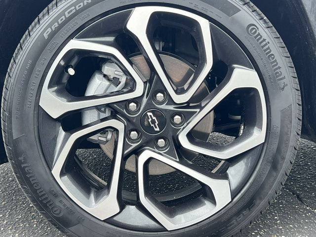 Used 2026 Chevrolet Trax RS w/ Sunroof Package FWD image 8