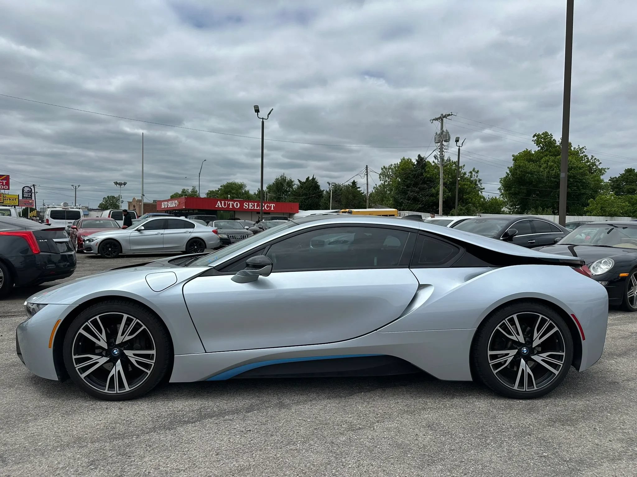 Used 2016 BMW i8 AWD/4WD image 28
