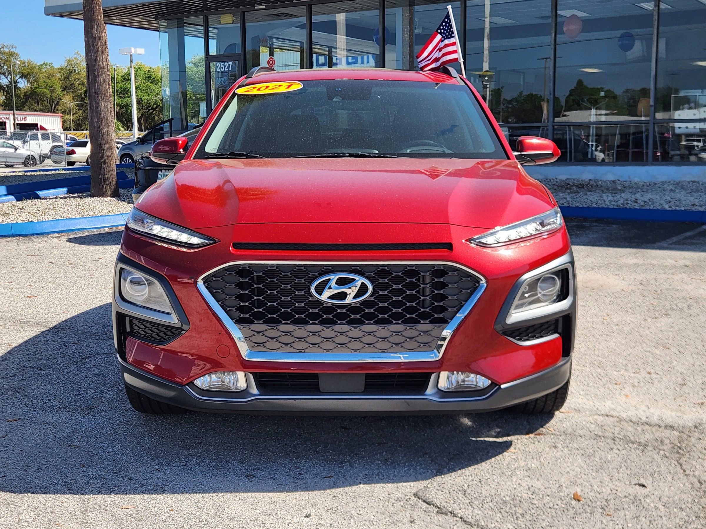 Used 2021 Hyundai Kona Ultimate FWD image 2