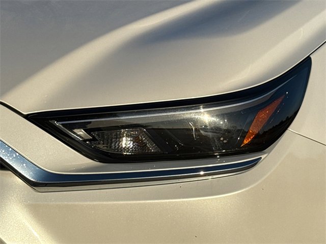 Used 2024 Toyota Grand Highlander XLE image 3