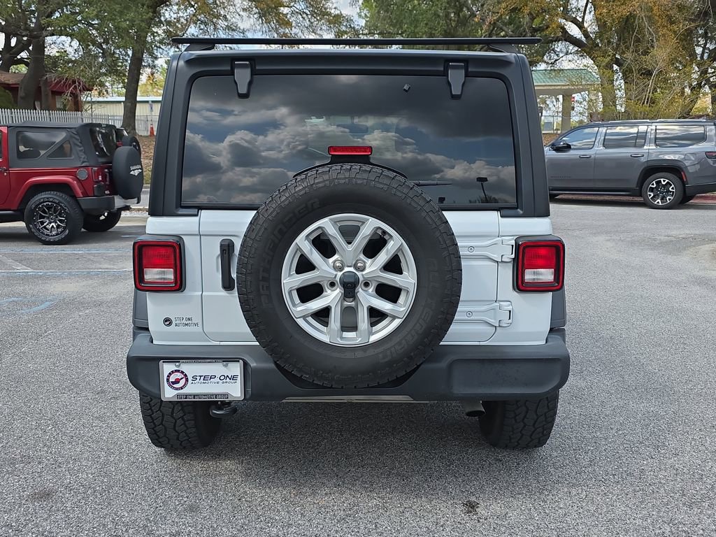 Used 2023 Jeep Wrangler Sport S image 6