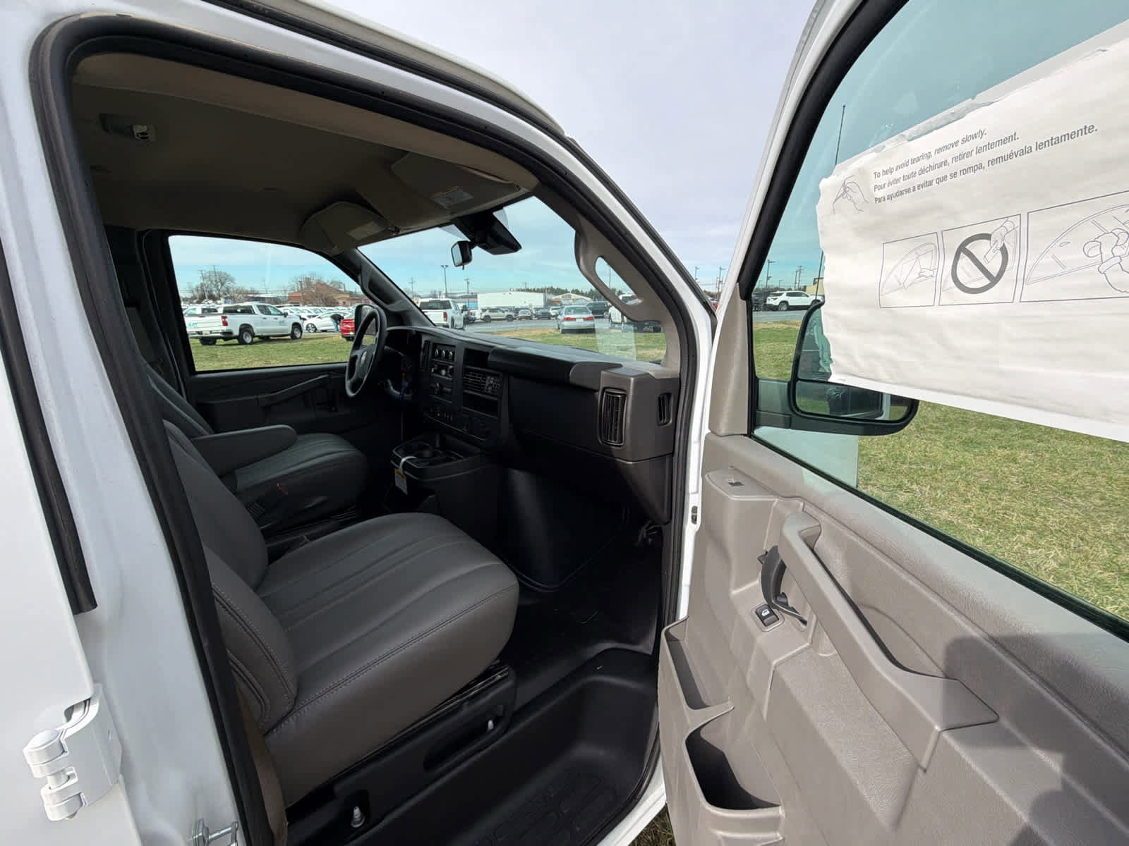 New 2025 GMC Savana 2500 Work Van w/ Driver Convenience Package image 18