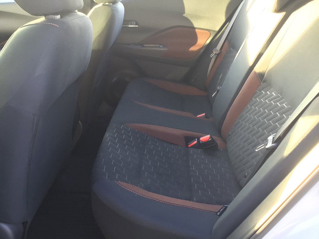 Used 2023 Nissan Kicks SR image 15