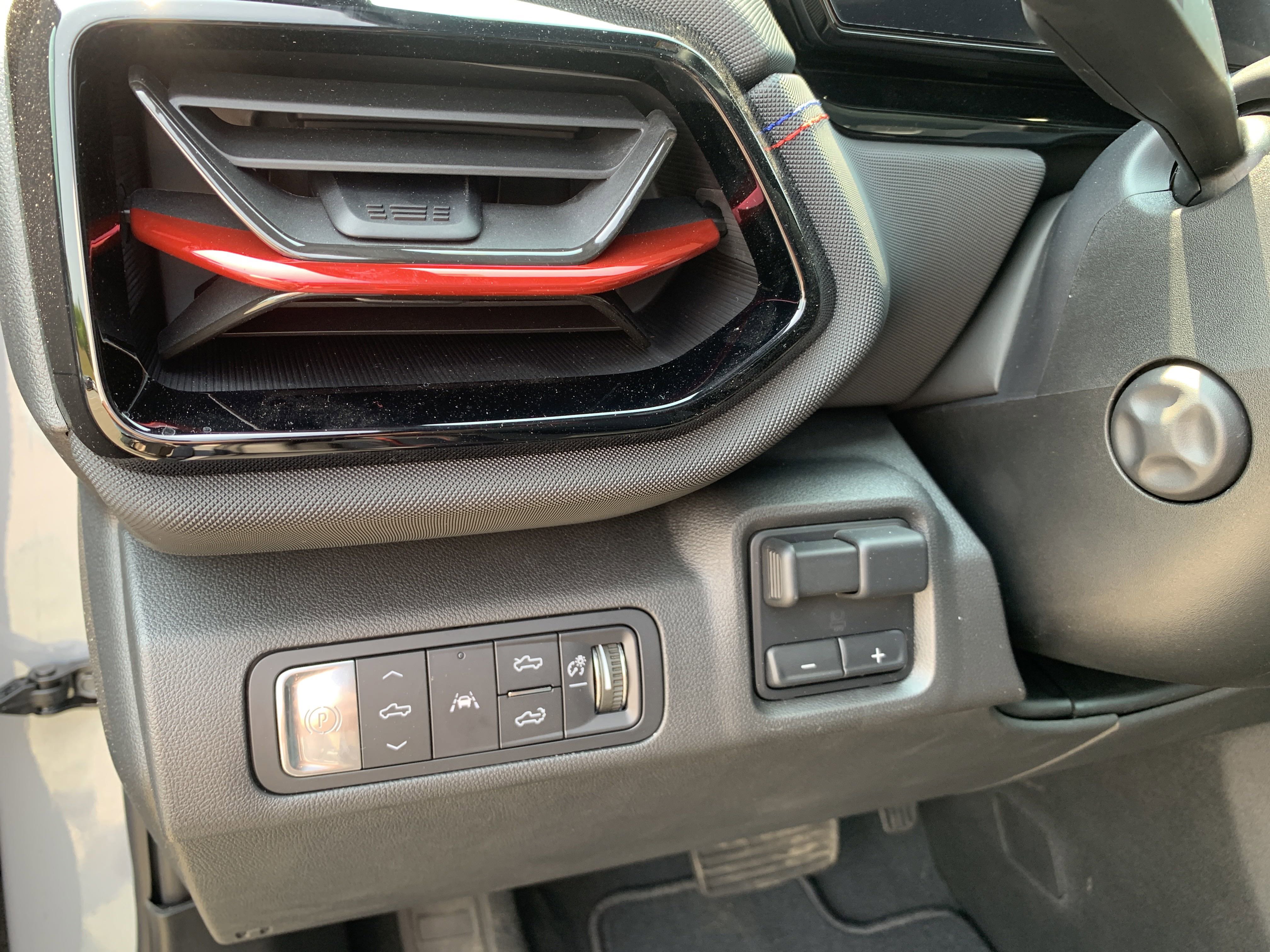 New 2025 Chevrolet Silverado EV RST image 12