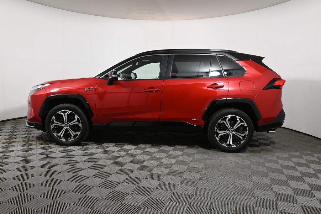 Used 2022 Toyota RAV4 XSE w/ Premium Package AWD/4WD image 2