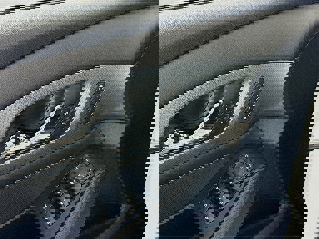 Used 2020 Chevrolet Traverse Premier image 12