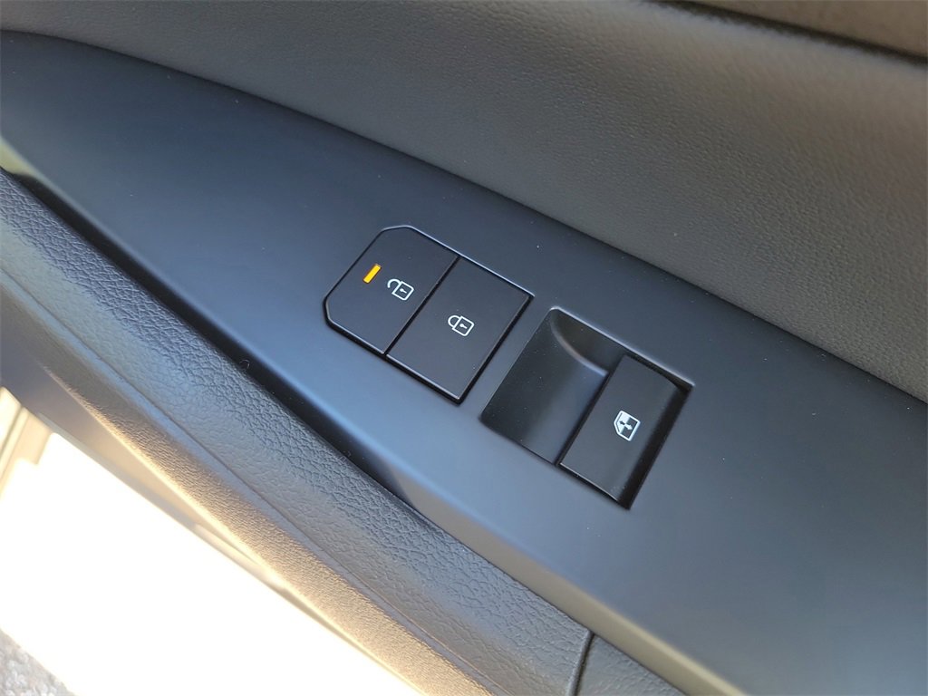 New 2026 Kia Sportage EX image 11