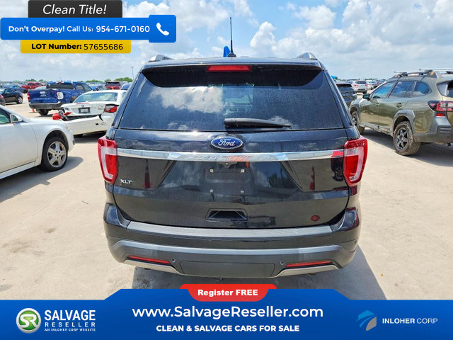 Used 2019 Ford Explorer XLT w/ Equipment Group 202A FWD image 8