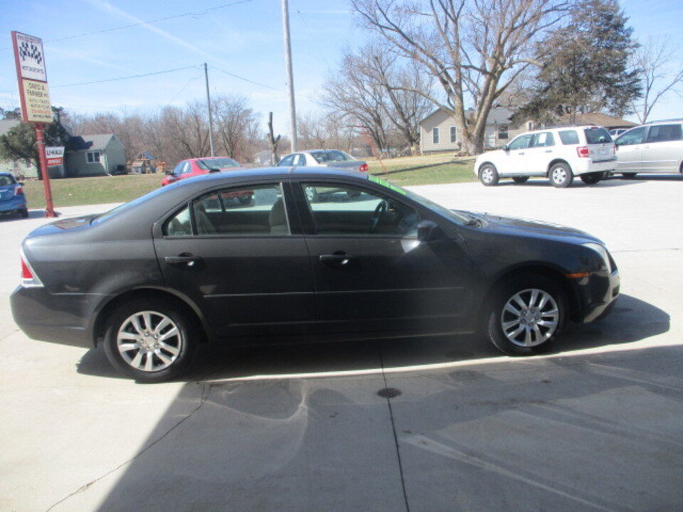 Used 2007 Ford Fusion S image 2