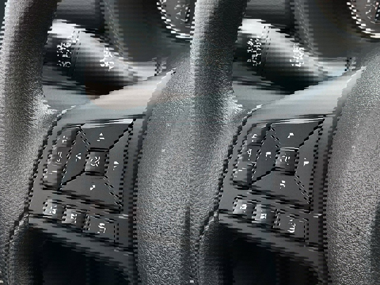 Used 2025 Nissan Sentra S image 24