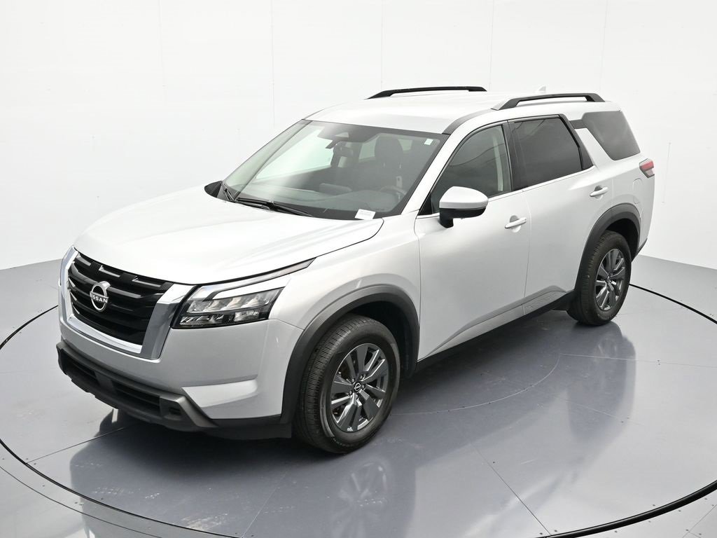 Certified 2024 Nissan Pathfinder SV image 29