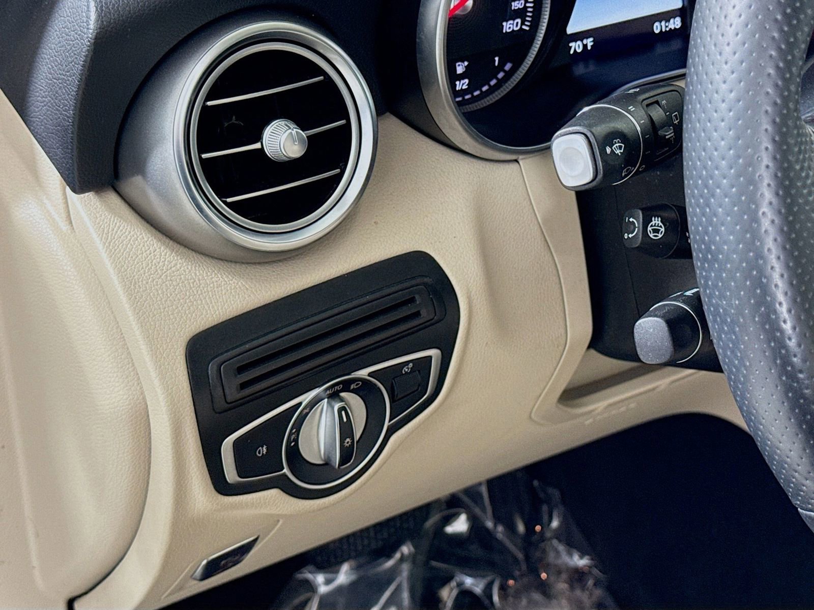 Used 2018 Mercedes-Benz GLC 300 4MATIC image 13