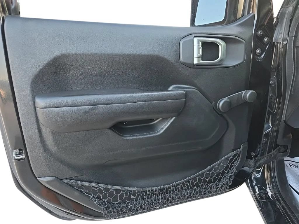 Used 2018 Jeep Wrangler Unlimited Sport AWD/4WD image 10