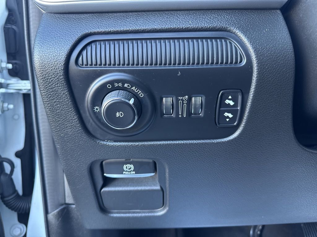 Used 2022 Jeep Wagoneer Series I w/ Premium Group I image 12