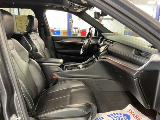 Used 2022 Jeep Grand Cherokee L Overland w/ Luxury Tech Group IV image 14