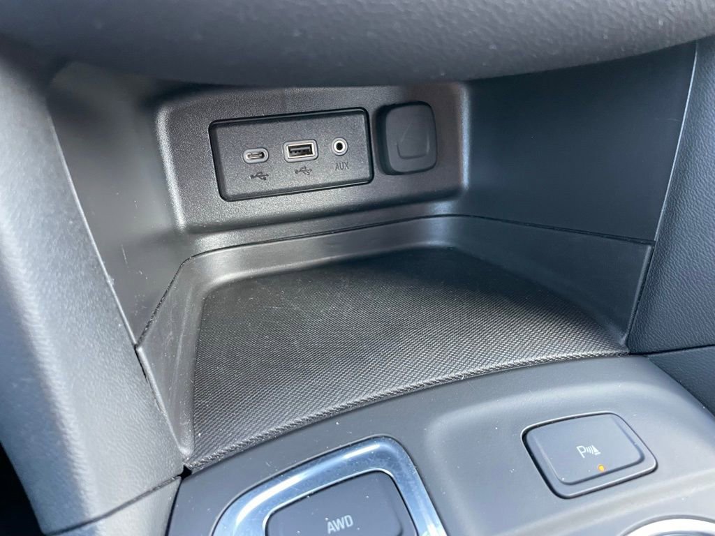 Used 2024 Chevrolet Equinox LT image 12