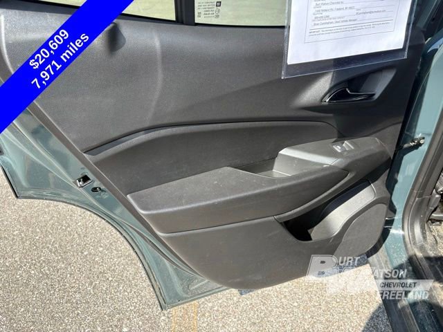 Used 2025 Chevrolet Trax LS w/ LS Convenience Package FWD image 25