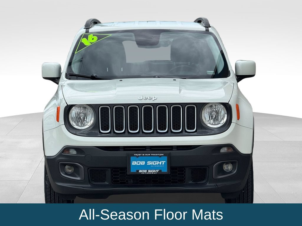 Used 2016 Jeep Renegade Latitude w/ Cold Weather Group AWD/4WD image 14
