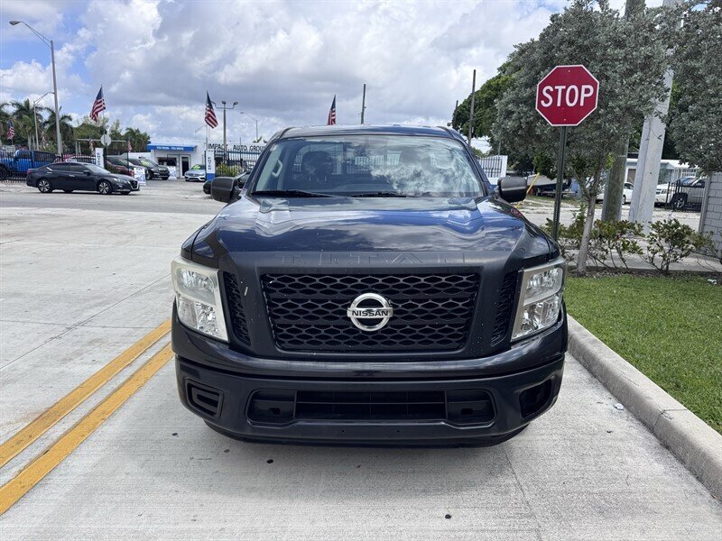 Used 2017 Nissan Titan S RWD image 2