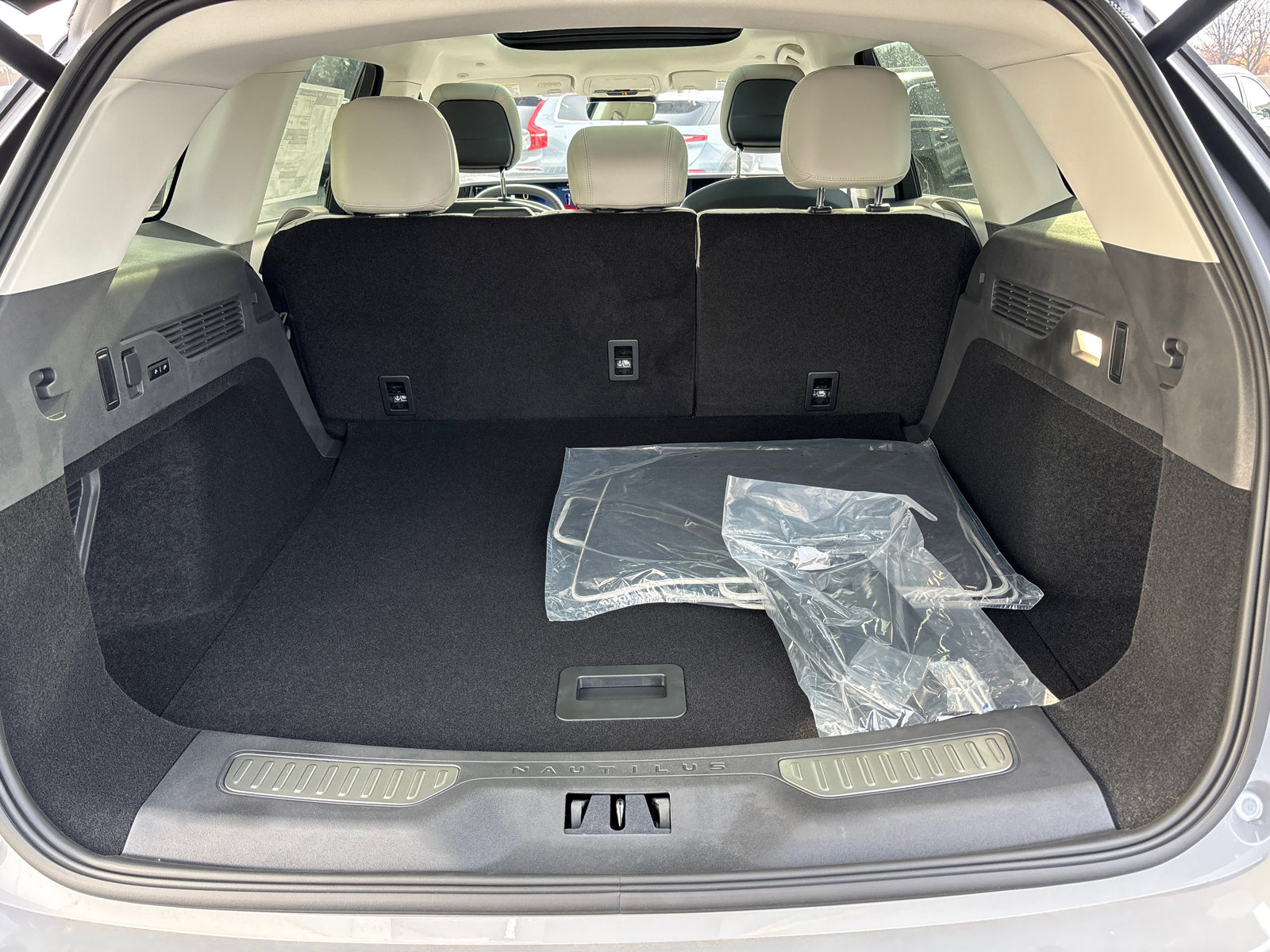 New 2026 Lincoln Nautilus Reserve image 9