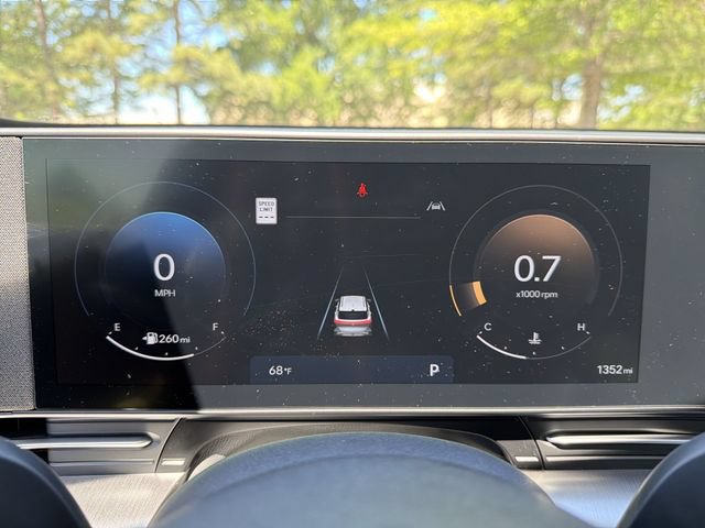Used 2026 Hyundai Kona SEL Premium FWD image 15