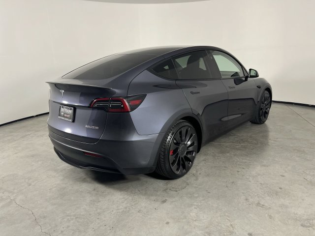 Used 2023 Tesla Model Y Performance AWD/4WD image 5