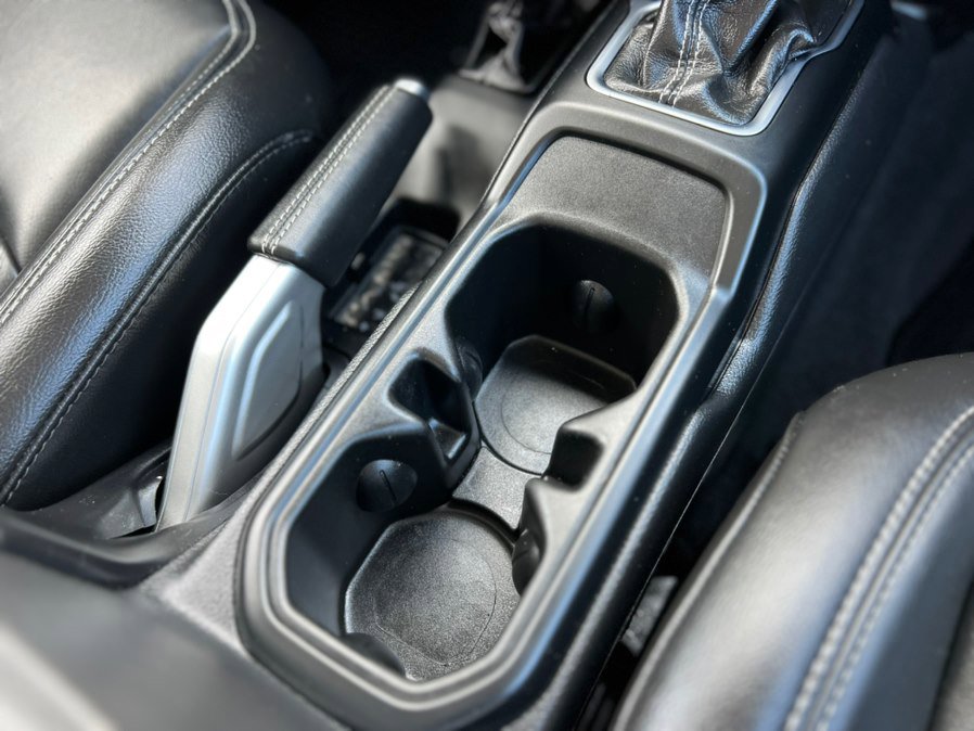 Used 2023 Jeep Wrangler Sahara w/ Cold Weather Group image 15