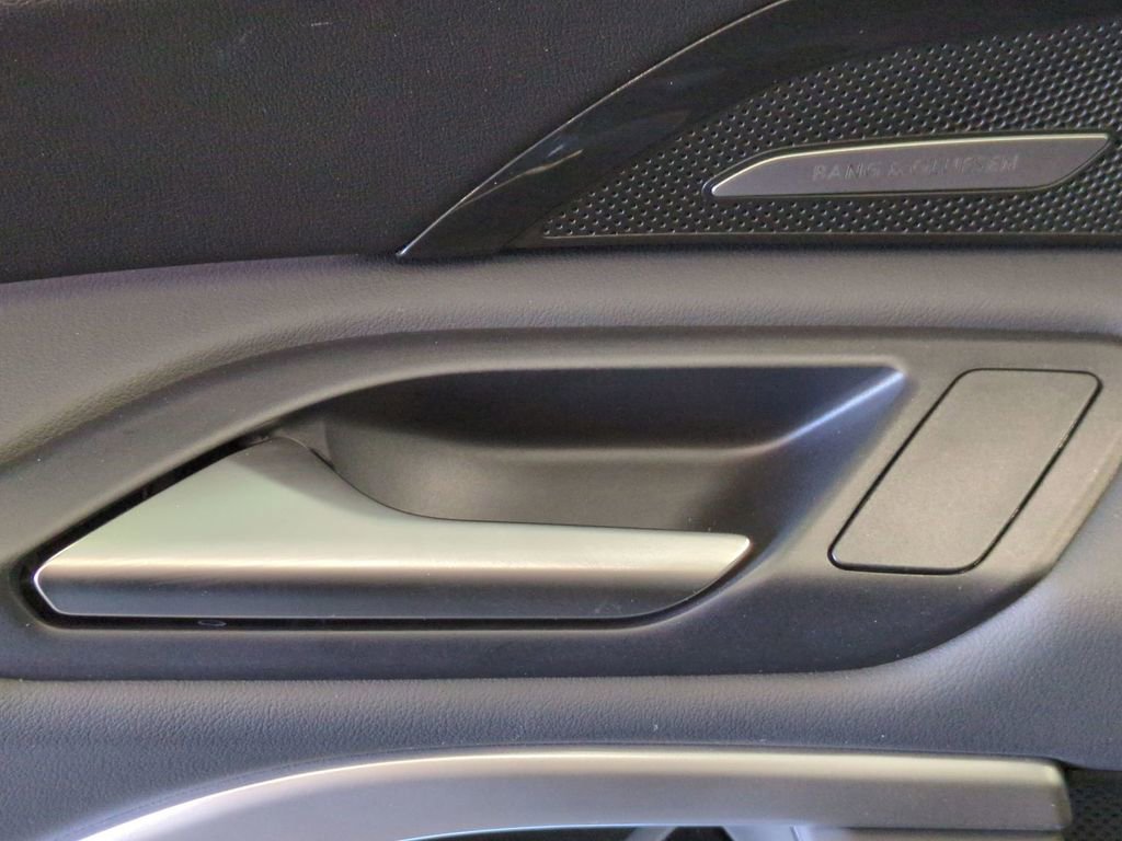 Used 2025 Audi Q5 Premium Plus w/ Premium Plus image 12