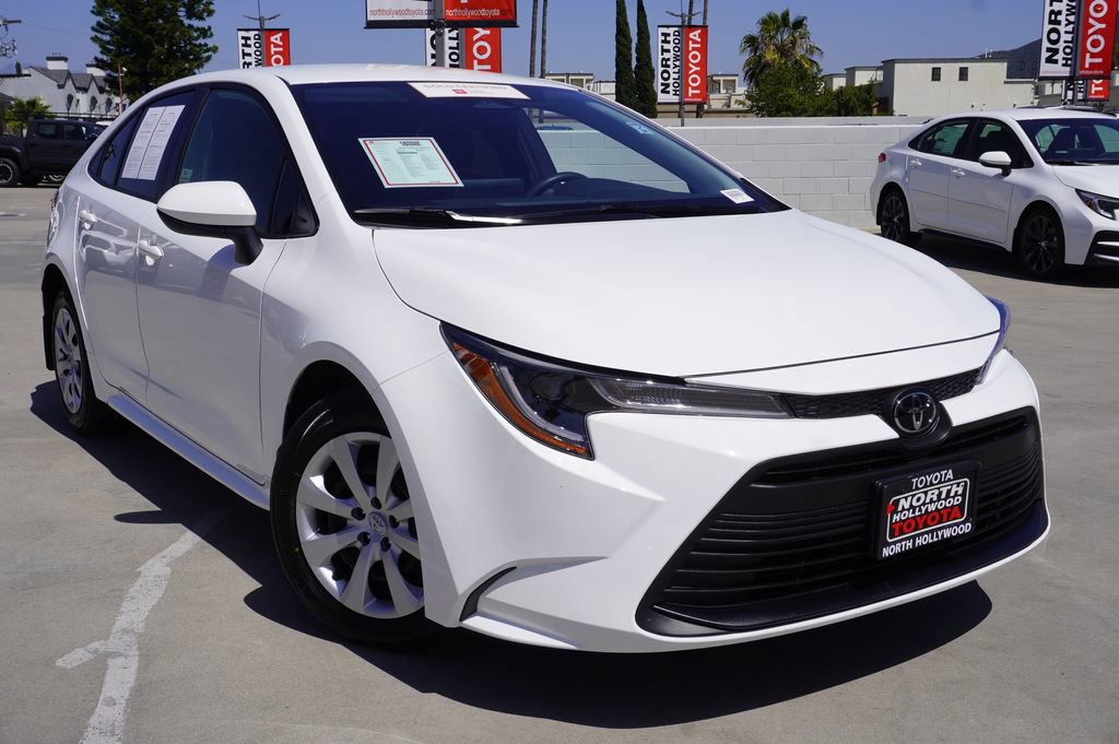 Certified 2026 Toyota Corolla LE FWD image 2