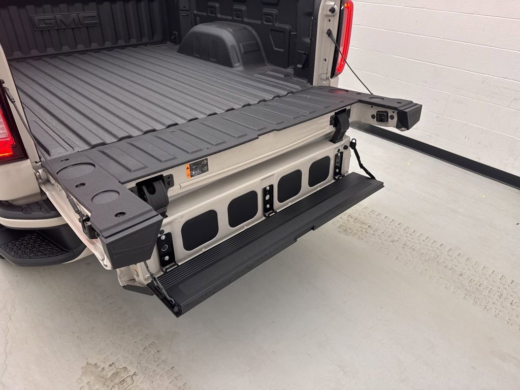 New 2026 GMC Sierra 1500 AT4 w/ AT4 Premium Package image 7