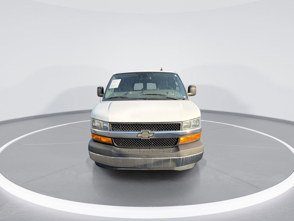 Used 2019 Chevrolet Express 3500 LT w/ LT Preferred Equipment Group image 3