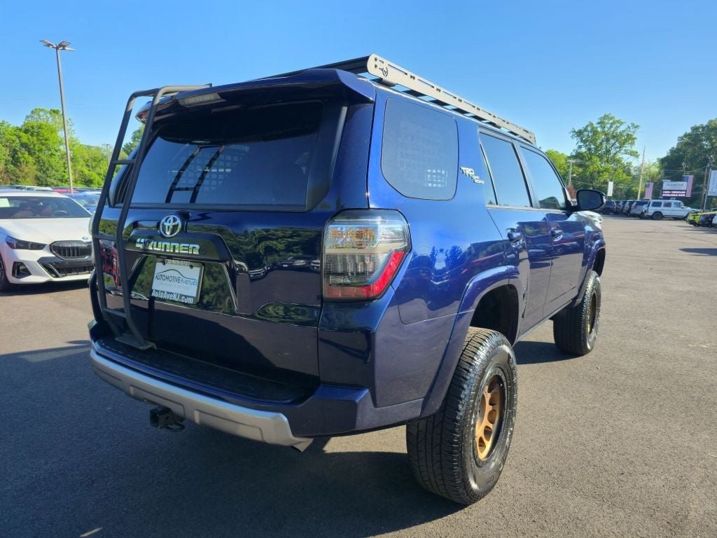 Used 2024 Toyota 4Runner TRD Off-Road Premium w/ Moonroof Package AWD/4WD image 4