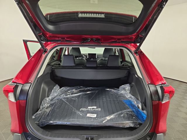 Used 2025 Toyota RAV4 XLE Premium image 34