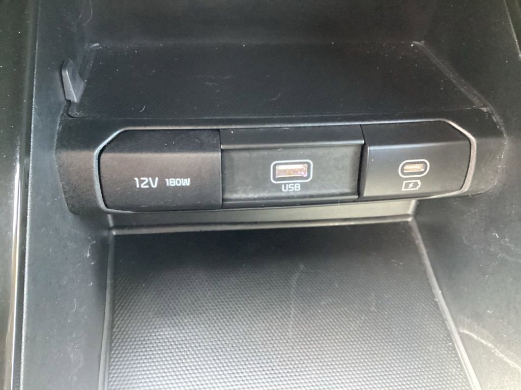 Certified 2024 Kia Telluride LX image 22