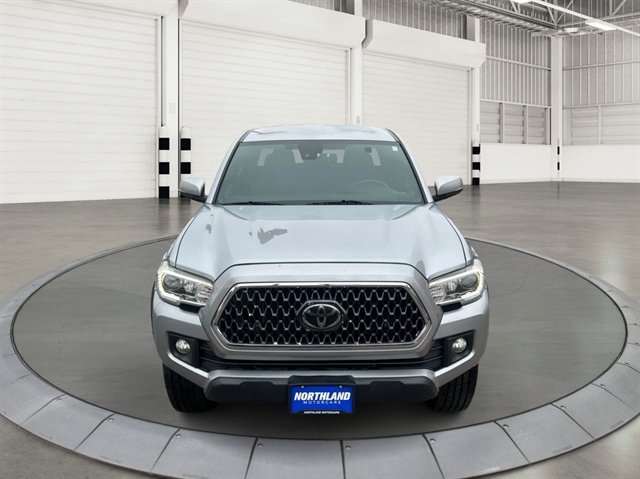 Used 2019 Toyota Tacoma TRD Off-Road w/ Technology Package image 8