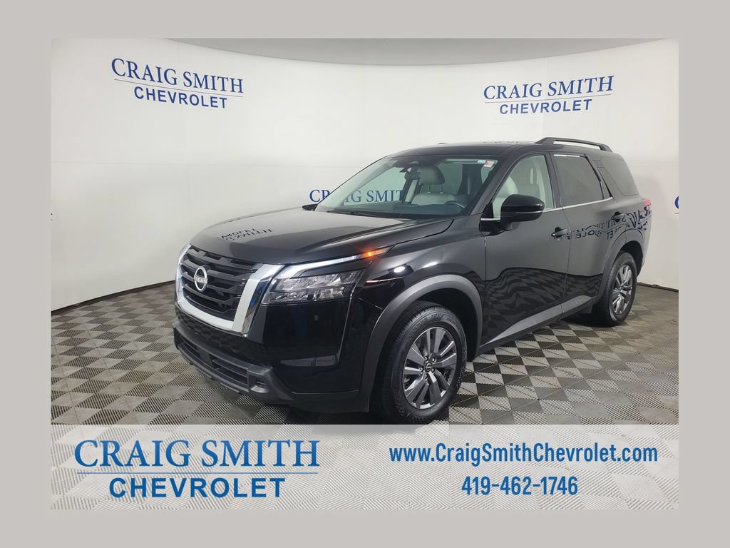 Used 2025 Nissan Pathfinder SV FWD image 1