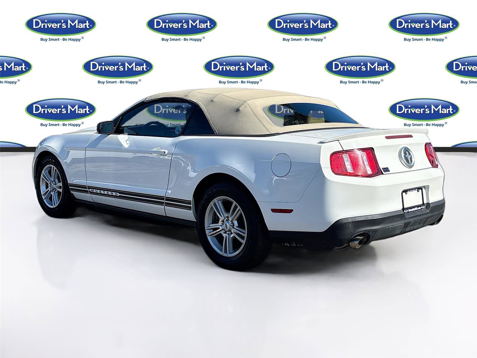 Used 2011 Ford Mustang Convertible w/ Security Pkg image 6